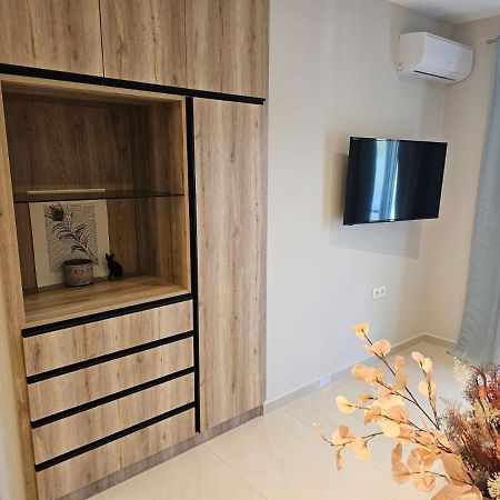 Agora Luxury Apartment 3 Loutráki Exterior photo