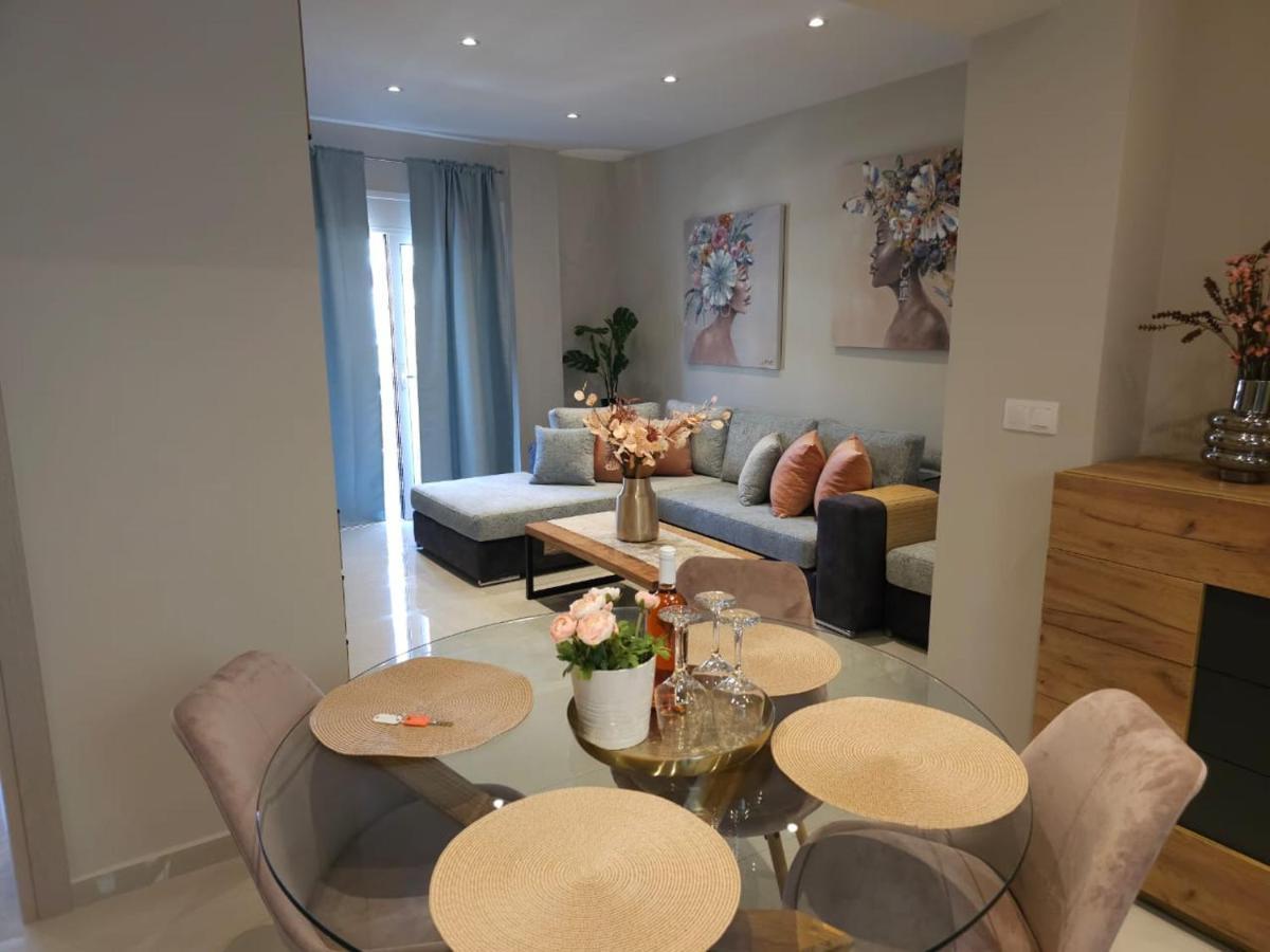 Agora Luxury Apartment 3 Loutráki Exterior photo