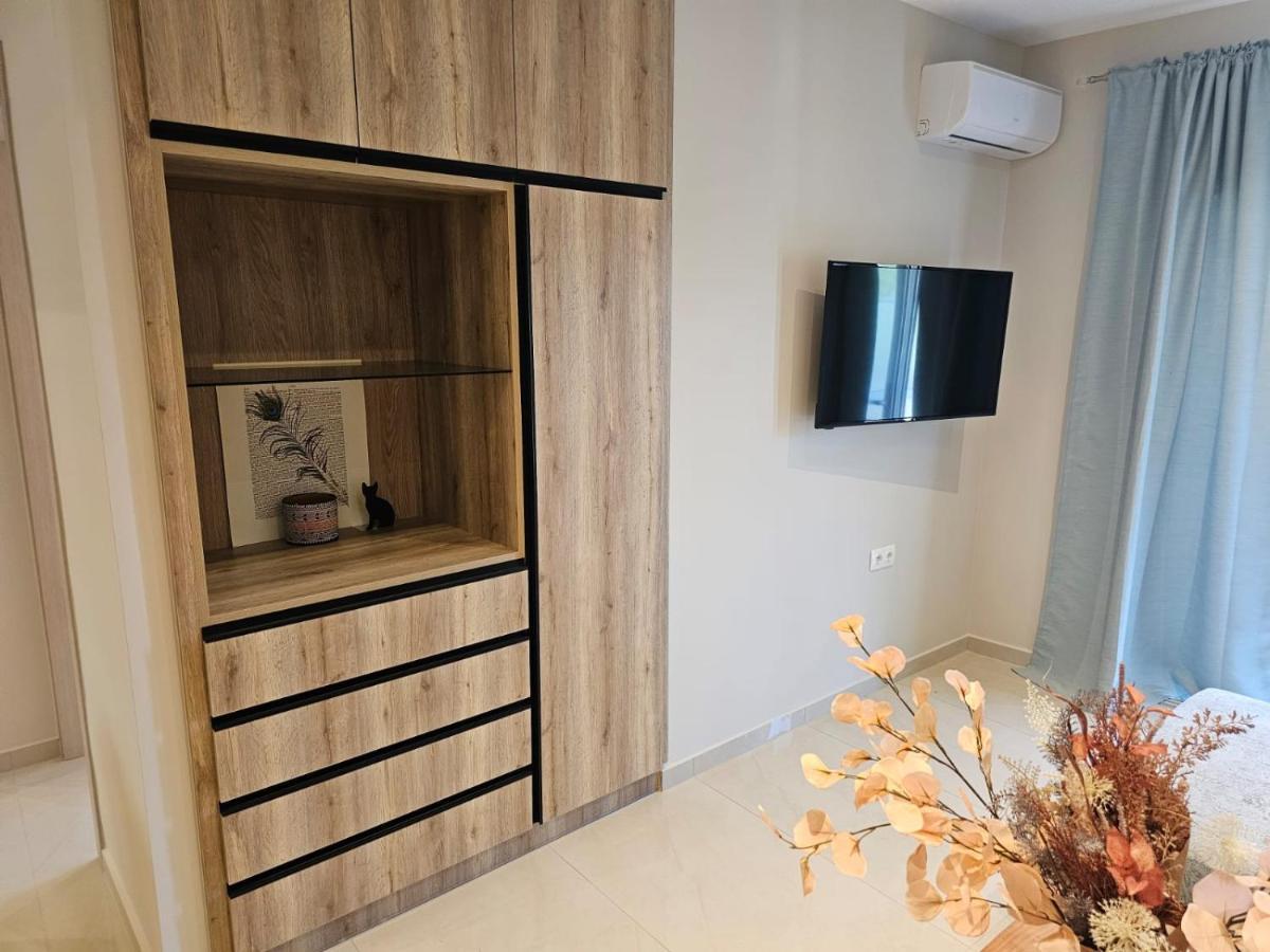 Agora Luxury Apartment 3 Loutráki Exterior photo